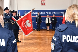 Policjanci podczas ślubowania w auli Komendy Wojewódzkiej Policji w Rzeszowie.