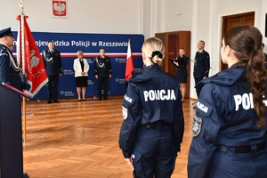 Policjanci podczas ślubowania w auli Komendy Wojewódzkiej Policji w Rzeszowie.