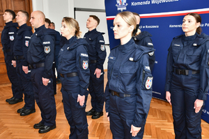 Policjanci podczas ślubowania w auli Komendy Wojewódzkiej Policji w Rzeszowie.