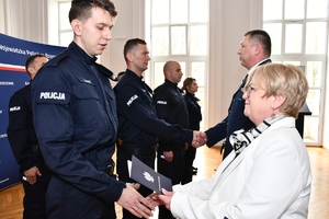 Policjanci podczas ślubowania w auli Komendy Wojewódzkiej Policji w Rzeszowie.