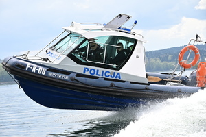 Policjanci i przedstawiciele innych służb i instytucji podczas szkolenia.