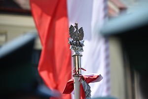 Policjanci i funkcjonariusze innych służb podczas obchodów