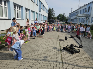 Przedszkolaki na spotkaniu z policyjnymi kontrterrorystami