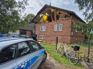 Podkarpaccy policjanci po przejściu burz – ewakuacja obozów harcerskich i wsparcie mieszkańców