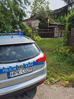 Podkarpaccy policjanci po przejściu burz – ewakuacja obozów harcerskich i wsparcie mieszkańców