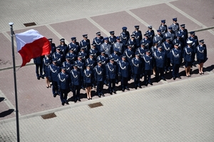 Policjanci i zaproszeni goście podczas uroczystości Święta Policji w Rzeszowie.