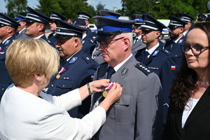 Policjanci i zaproszeni goście podczas obchodów Święta Policji w OPP Rzeszów