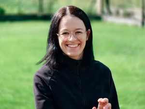 Zdjęcie/twarz córki policjantki, która walczy o powrót do zdrowia