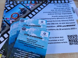 Zdjęcie ulotek do konkursu pt. "Letni prze WODNIK"