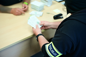 Policjanci podczas czynności służbowych