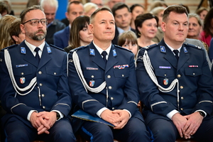 obchody jubileuszu Liceum w Tyczynie z udziałem podkarpackich policjantów