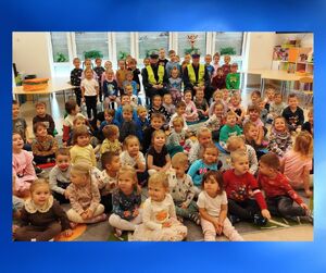 Policjanci podczas spotkania z dziećmi