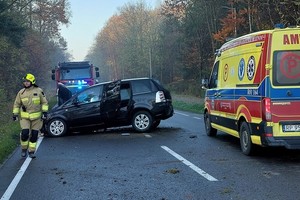 Zdjęcie z miejsca zdarzenia drogowego