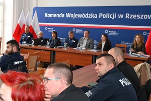 Funkcjonariusze podczas szkolenia