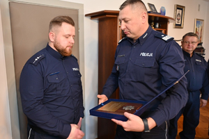 Funkcjonariusze podczas spotkania z Komendantem