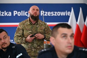 Funkcjonariusze podczas szkolenia.
