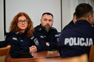 Funkcjonariusze podczas szkolenia.