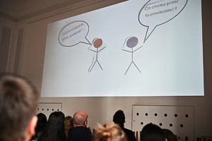 Uczestnicy konkursu oraz funkcjonariusze podczas wręczenia nagród