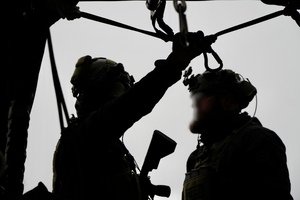 kontrterroryści podczas ćwiczeń