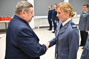 Funkcjonariusze podczas odznaczenia