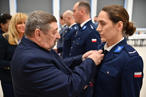 Funkcjonariusze podczas odznaczenia