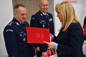 Funkcjonariusze podczas odznaczenia