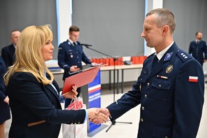 Funkcjonariusze podczas odznaczenia