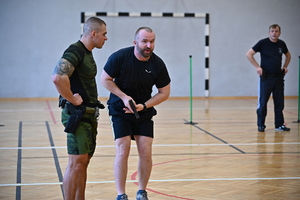 Funkcjonariusze podczas szkolenia