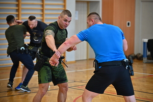 Funkcjonariusze podczas szkolenia