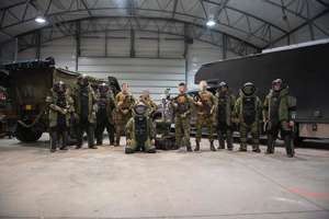 Podkarpaccy kontrterroryści wraz z norweskim zespołem EOD podczas ćwiczeń