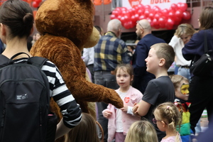 Policjanci podczas finału WOŚP w Ustrzykach Dolnych