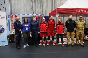 Policjanci podczas finału WOŚP w Ustrzykach Dolnych