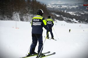 Policjanci podczas ferii zimowych