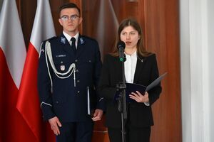 Policjanci i uczestnicy uroczystości wręczenia odznaczeń dla podkarpackich policjantów