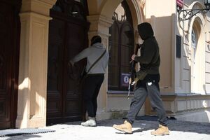 Policjanci podczas szkolenia