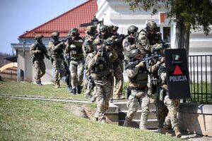 Policjanci podczas szkolenia