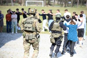 Policjanci podczas szkolenia