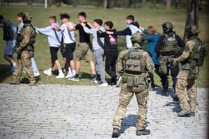 Policjanci podczas szkolenia