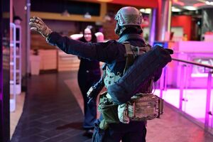 Funkcjonariusze podczas doskonalenia umiejętności