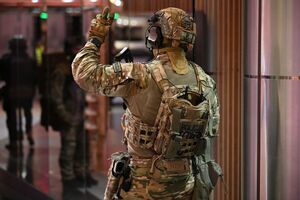 Funkcjonariusze podczas doskonalenia umiejętności