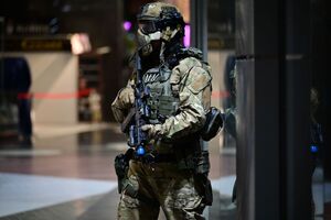 Funkcjonariusze podczas doskonalenia umiejętności