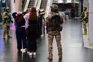 Funkcjonariusze podczas doskonalenia umiejętności