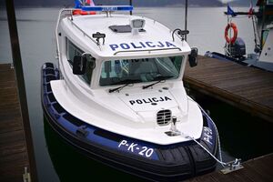Policjanci oraz inne osoby podczas doskonalenia