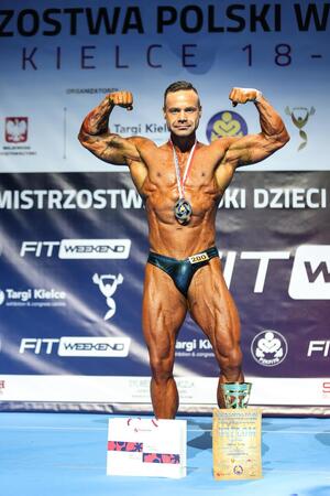 Policjant kulturysta