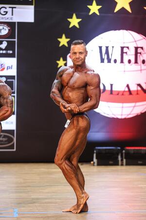 Policjant kulturysta