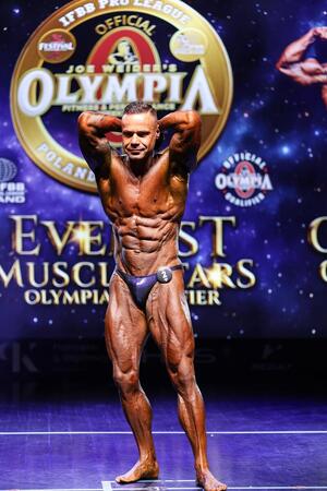 Policjant kulturysta