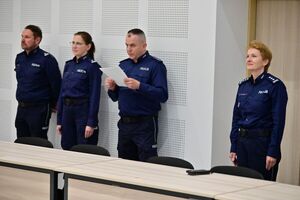 Funkcjonariusze podczas uroczystego zakończenia szkolenia