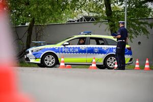 Policjanci podczas eliminacji