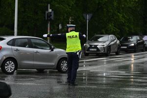 Policjanci podczas eliminacji