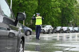 Policjanci podczas eliminacji